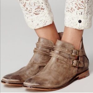Sz. 40 Free People Braeburn Taupe booties